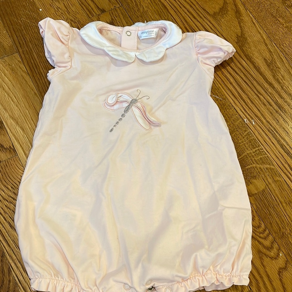 Mayoral romper with dragonfly. Blush pink. 6-9mo. EUC.
